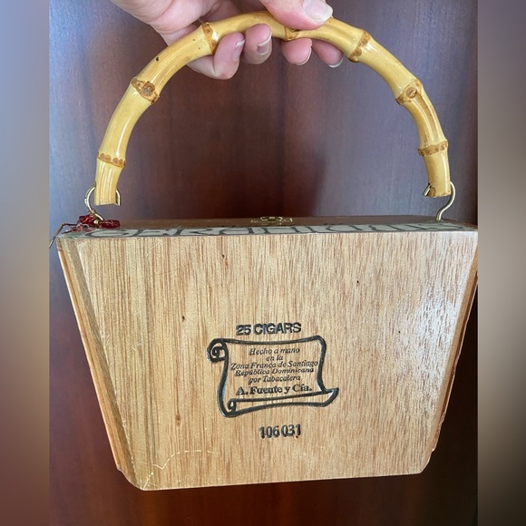 Converted Cigar Box Wooden Purse Marked “Work of Geraniums” - Picture 4 of 12